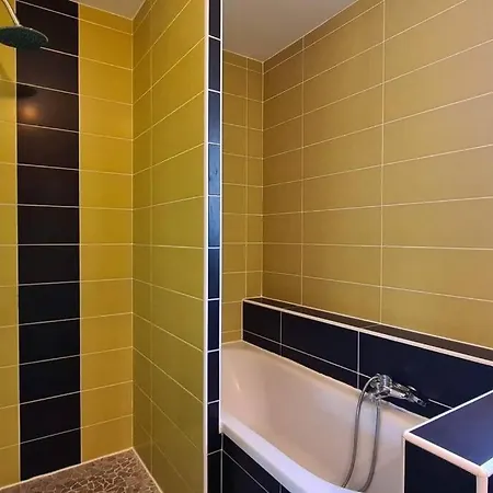 Vila 3 Avec Piscine